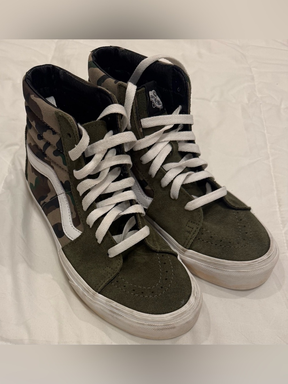 Vans Sk8-Hi Camo Olive Green Suede High Top Sneakers Men's 6 / Women's 7.5